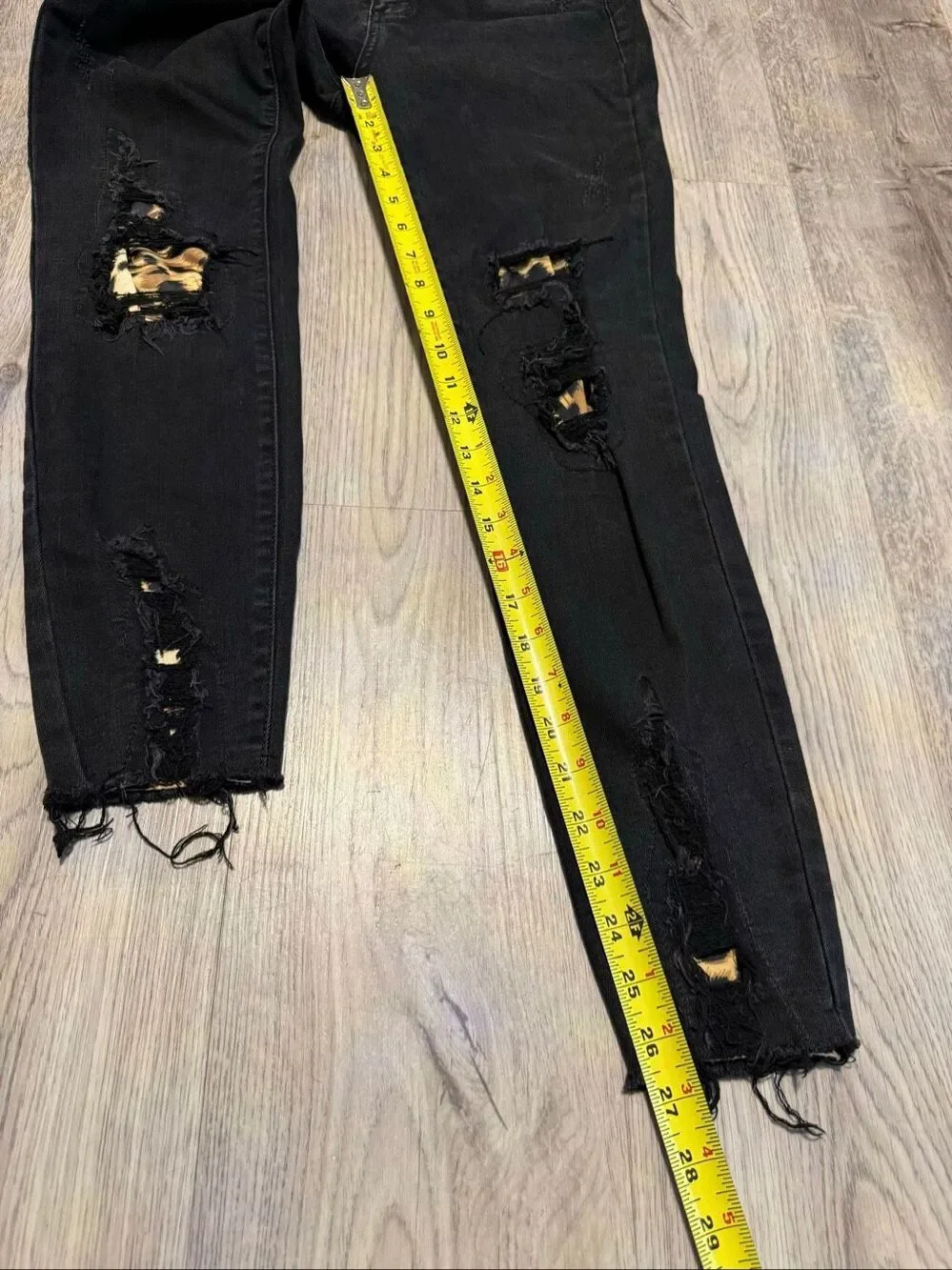 Judy Blue Jeans Womens Size 7/28 Black Distressed Leopard Raw Hem Skinny Stretch